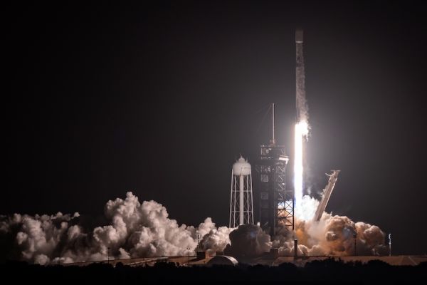SPACEX REACHES 19 FLIGHTS WITH A FALCON 9 BOOSTER FOR A THIRD TIME WITH STARLINK MISSION