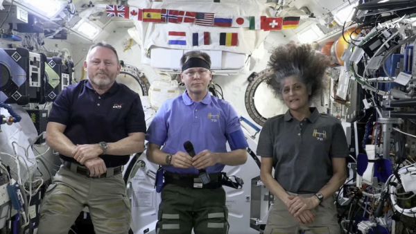 STRANDED US ASTRONAUTS EXPECTED TO RETURN HOME AFTER NINE MONTHS IN SPACE