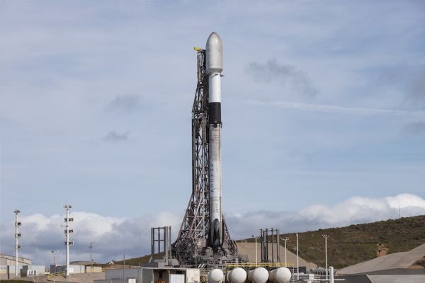 SPACEX DELAYS STARLINK LAUNCH FROM CALIFORNIA