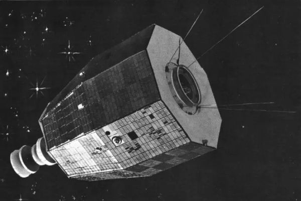DEAD NASA SATELLITE UNEXPECTEDLY EMITS POWERFUL RADIO PULSE