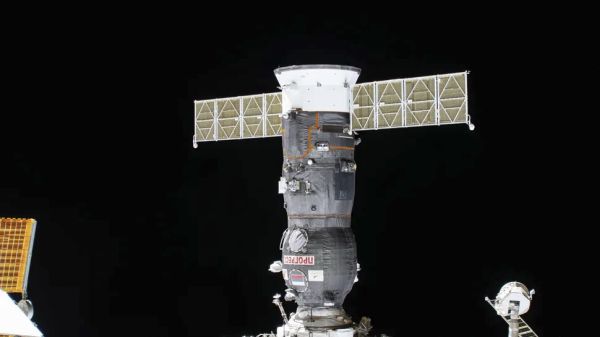 RUSSIAN SOYUZ ROCKET LAUNCHES ROBOTIC PROGRESS CARGO SHIP WITH 2.8 TONS OF SUPPLIES TOWARD THE ISS