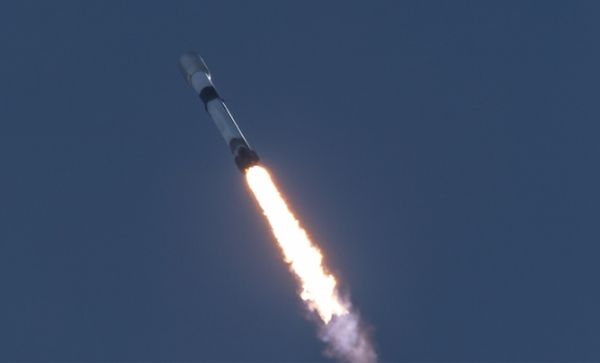 SPACEX LAUNCHES 28 STARLINK SATELLITES ON FALCON 9 ROCKET FROM VANDENBERG SFB