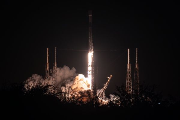 SPACEX COMPLETES SECOND FASTEST TURNAROUND BETWEEN FALCON 9 LAUNCHES FROM CAPE CANAVERAL