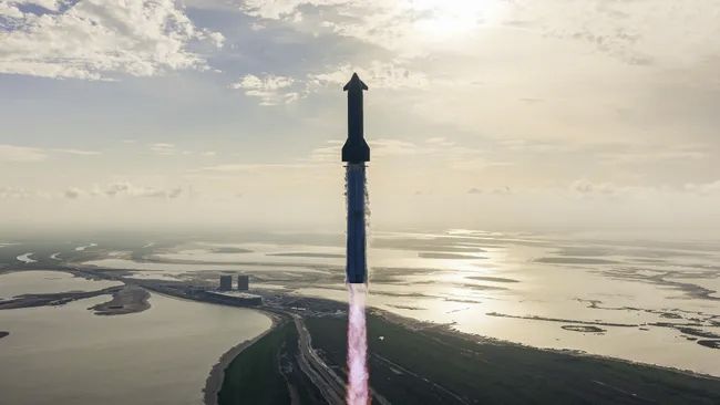 STARSHIP SUCCESS, A PRIVATE MOON LANDING AND MORE: THE TOP 10 SPACEFLIGHT STORIES OF 2025