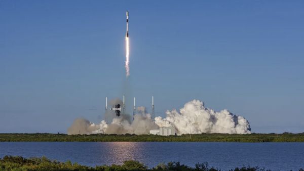 SPACEX LAUNCHES 29 STARLINK SATELLITES ON ITS 3RD MISSION OF 2026