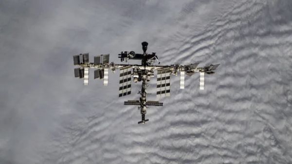 'FULLY UNLOCKING THE ORBITAL ECONOMY': THIS CALIFORNIA COMPANY WILL FLY ASTRONAUTS TO THE SPACE STATION IN 2027
