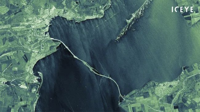 RUSSIAN SATELLITE PLAYS 'CAT-AND-MOUSE' WITH A COMMERCIAL US SPACECRAFT LIKELY USED BY UKRAINE. BUT WHY THE RISKY CLOSE ENCOUNTER?