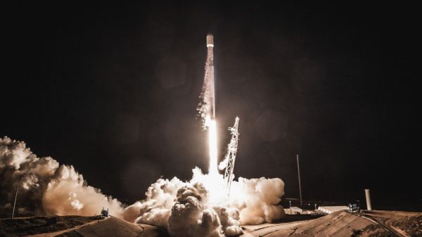SPACEX WANTS TO BUILD UP TO 1 MILLION EARTH SATELLITE INTERNET CONNECTIONS