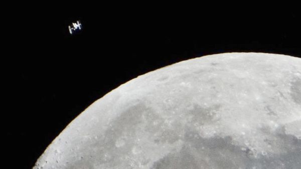 UNBELIEVABLE VIDEO OF INTERNATIONAL SPACE STATION RACING ACROSS MOON CAUGHT BY AMATEUR ASTRONOMER