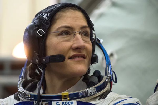 NASA SAYS IT HAS SCHEDULED THE FIRST ALL-FEMALE SPACEWALK
