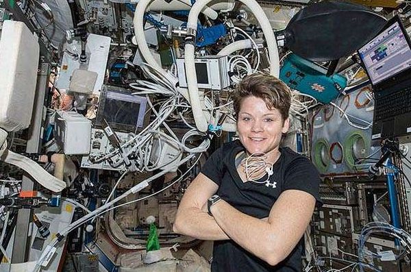 NASA SCHEDULES ITS FIRST WOMEN-ONLY SPACEWALK