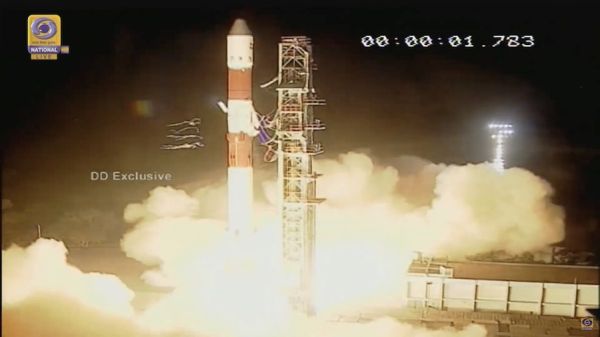 INDIAN ROCKET SUCCESSFULLY DELIVERS RADAR OBSERVATION SATELLITE TO ORBIT 