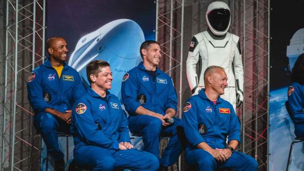 NASA'S FIRST SPACEX ASTRONAUTS PREPARED FOR 'MESSY CAMPING TRIP' TO SPACE STATION