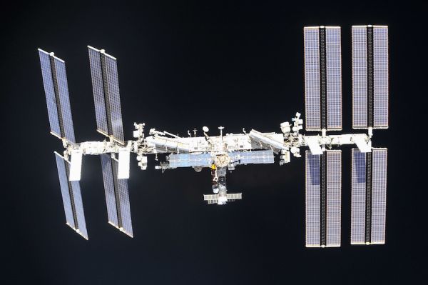 NASA UNVEILS PLANS TO COMMERCIALIZE LOW EARTH ORBIT