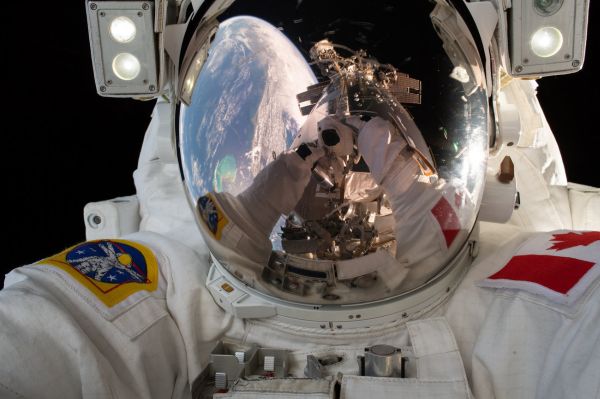 AS NASA AIMS FOR THE MOON, AN AGING SPACE STATION FACES AN UNCERTAIN FUTURE