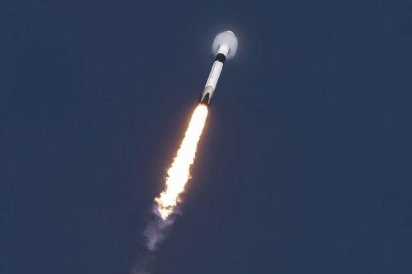 SPACEX AIMS FOR TUESDAY LAUNCH OF ISRAELI COMMUNICATIONS SATELLITE AMOS-17