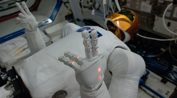 ROBONAUT TO RETURN TO ISS