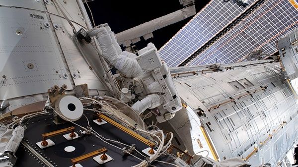 ISS GETS A NEW DOCKING PORT FOR FUTURE SPACESHIPS