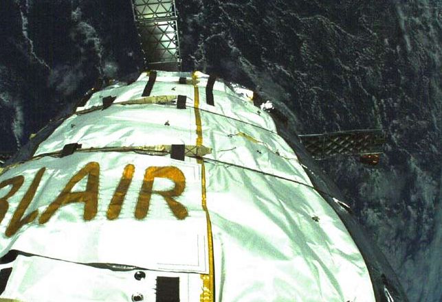 NO SPACE CRASH: DEAD RUSSIAN SATELLITE JUST MISSED AN OLD HABITAT PROTOTYPE IN ORBIT