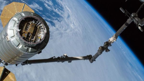 SPACEX COMPETITOR CREATING ‘CELL TOWER’ IN SPACE