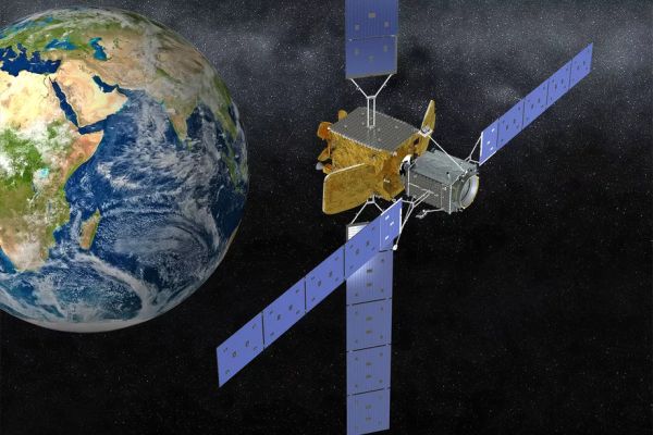 NEXT YEAR, NEW SPACE MISSIONS WILL TEST TECHNOLOGIES TO FIX BUSTED SATELLITES IN ORBIT
