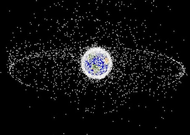 SCIENTISTS PROPOSE NEW SATELLITE TECH TO DODGE SPACE JUNK FROM MEGACONSTELLATIONS