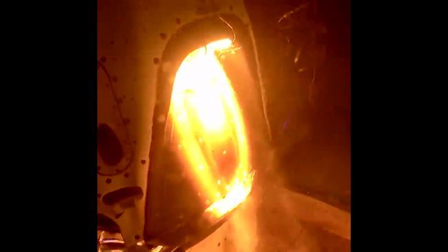 SPACEX FIRES UP A CREW DRAGON ABORT ENGINE AHEAD OF CRITICAL TESTS (VIDEO)