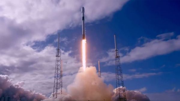 SPACEX SUCCESSFULLY LAUNCHES FALCON 9 ROCKET WITH 60 SATELLITES ON BOARD