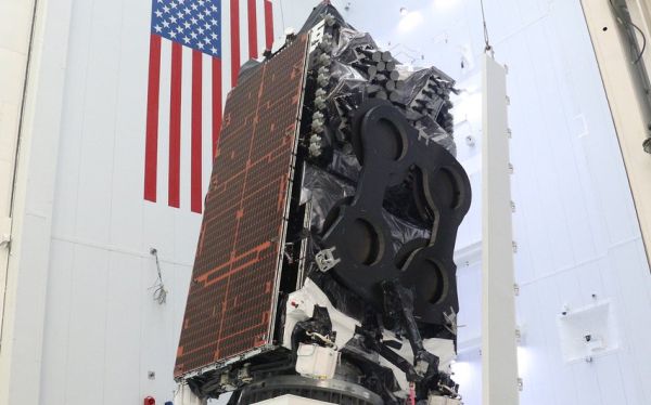 BROADBAND SATELLITE TO SERVE PACIFIC ISLANDS DELIVERED TO FLORIDA LAUNCH BASE