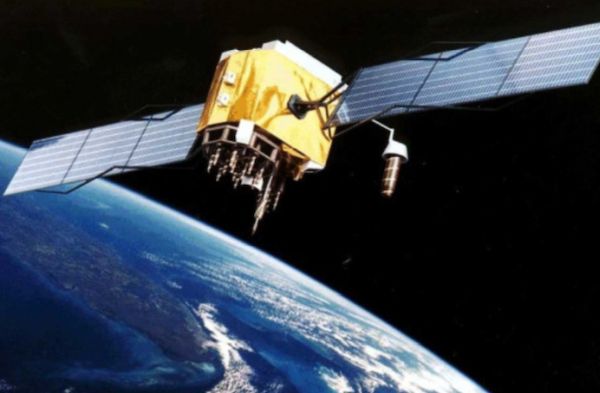 PUTIN'S “SATELLITE KILLER” BROKE UP IN SPACE