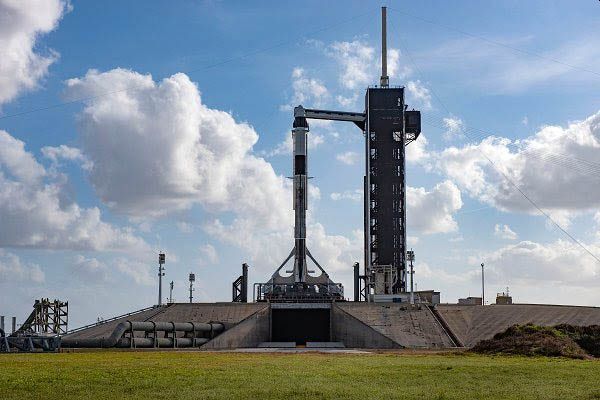 SPACEX DELAYS CREW DRAGON ABORT TEST LAUNCH TO SUNDAY DUE TO BAD WEATHER