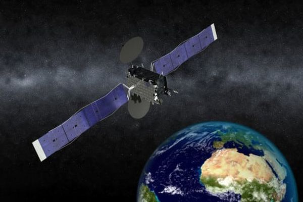 EUTELSAT CONFIRMS SOLAR RAY LOST ON EUTELSAT 5 WEST B