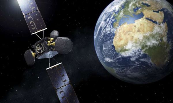SECOND SPACE DATA HIGHWAY SATELLITE SET TO BEAM
