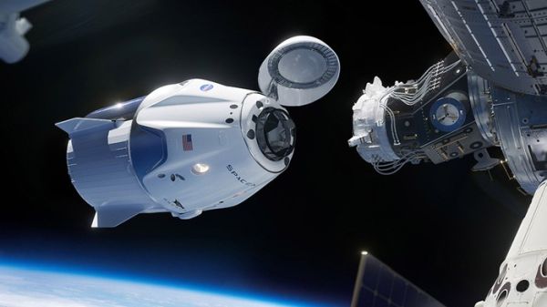 SPACEX SUCCESSFUL ABORT TEST WIDENS LEAD OVER BOEING