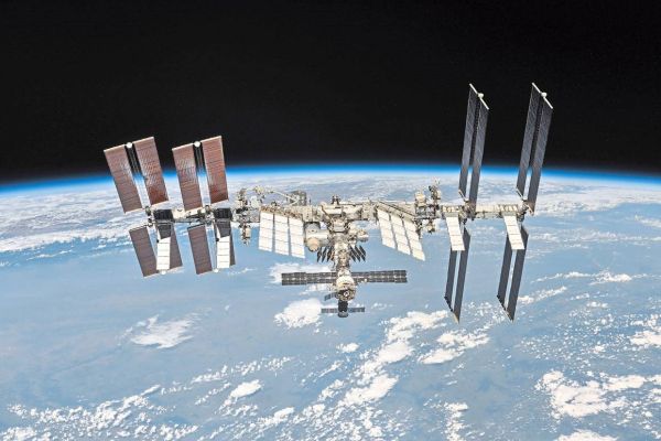 HOLIDAY IN SPACE, ANYONE? SPACE X TO SEND TOURISTS TO INTERNATIONAL SPACE STATION