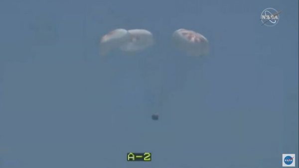 NASA ASTRONAUTS SPLASHDOWN IN SPACEX CAPSULE AS HISTORIC MISSION RETURNS TO EARTH