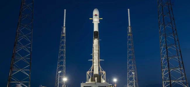 SPACEX DELAYS NEXT STARLINK SATELLITE FLEET LAUNCH DUE TO ROCKET 'RECOVERY ISSUE'