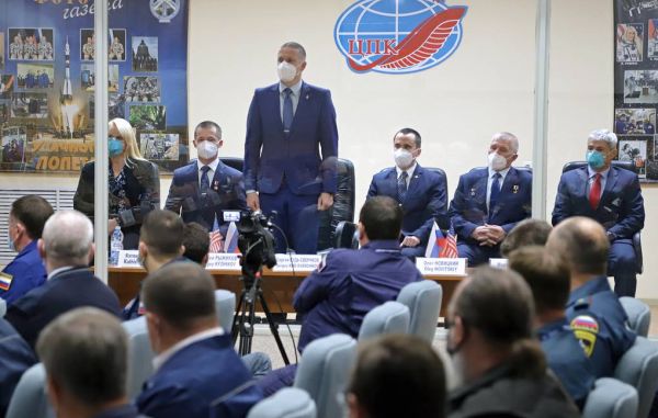SPACE STATION’S SOLAR PANELS, WINDOWS HAVE MARKS OF MICRO METEOR DAMAGE — COSMONAUT