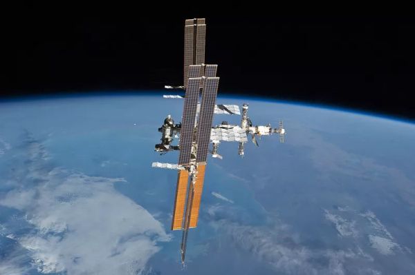 COSMONAUTS PATCH SMALL AIR LEAK ON INTERNATIONAL SPACE STATION: REPORTS