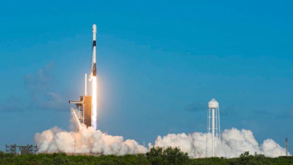 SPACEX LAUNCHES ANOTHER BATCH OF STARLINK SATELLITES