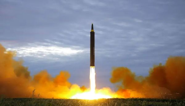 SPACEX IS WORKING WITH MICROSOFT TO BUILD A SATELLITE NETWORK THAT CAN DETECT THE LAUNCH OF NUCLEAR WEAPONS