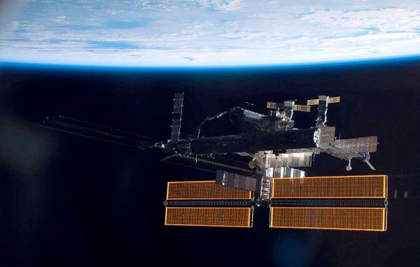 ROSCOSMOS SAYS PREMATURE TO BLAME EXTERNAL IMPACT FOR CRACK ABOARD SPACE STATION 