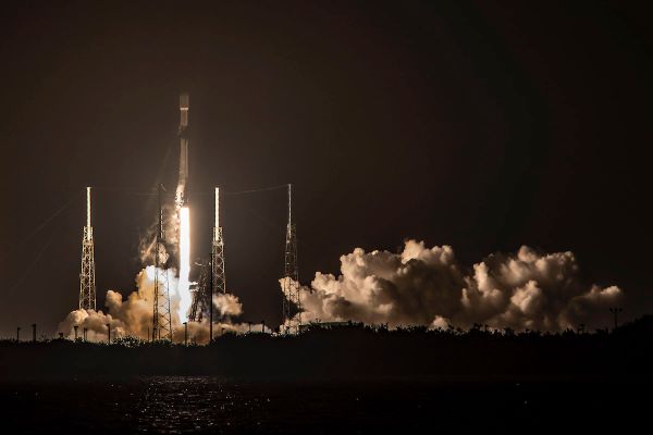 SPACEX LAUNCHES 60 MORE STARLINK SATELLITES ON 100TH FALCON 9 FLIGHT