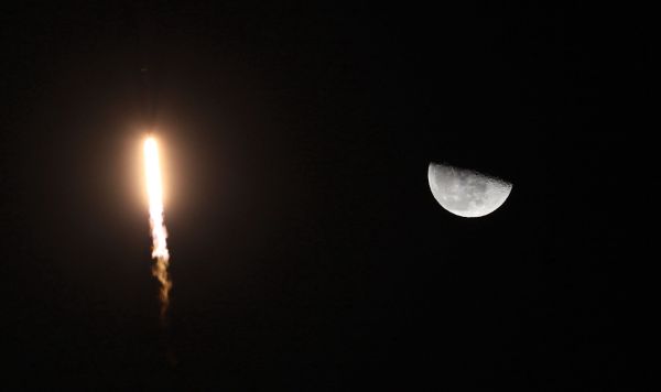 SPACEX FIRES 60 STARLINK INTERNET SATELLITES INTO ORBIT, WITH MORE SET TO LAUNCH FRIDAY