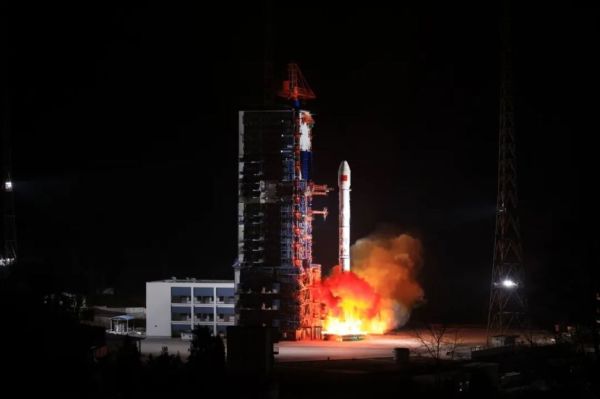CHINA LAUNCHES NEW SATELLITE FOR COMMUNICATIONS AND TECHNOLOGY TESTS