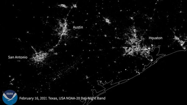 BEFORE AND AFTER: SATELLITE CAPTURES TEXAS POWER OUTAGE FROM SPACE