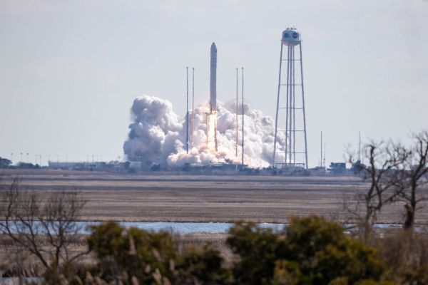 ANTARES ROCKET LAUNCHES HEAVY CARGO LOAD TO INTERNATIONAL SPACE STATION