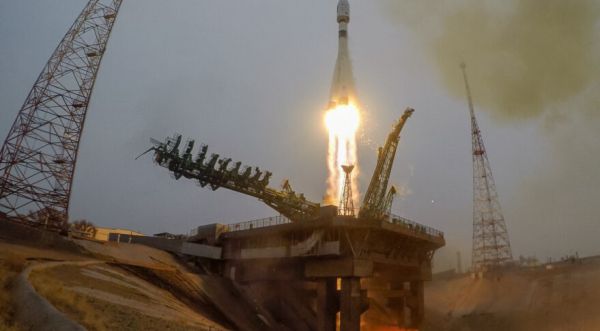 SATELLITE LAUNCHES FUELING RACE TO CONNECT OUT OF REACH DEVICES