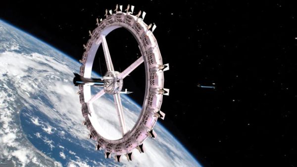 LOOK AT THE AMBITIOUS PLANS FOR VOYAGER STATION, A HOTEL IN OUTER SPACE