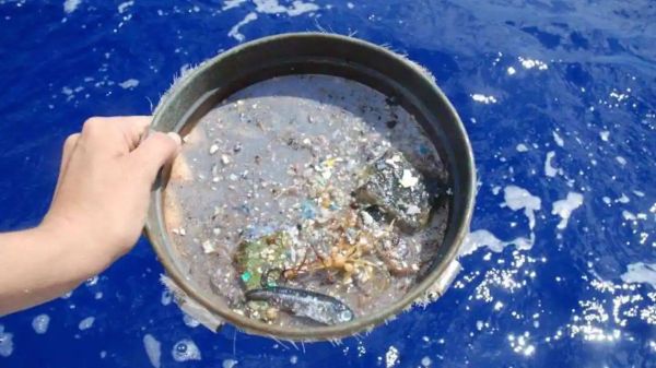SCIENTISTS USE SATELLITE DATA TO TRACK OCEAN MICROPLASTICS
